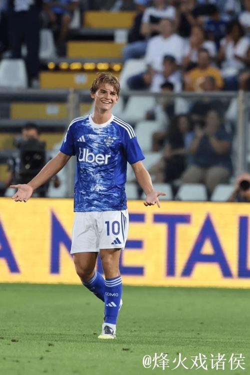 科莫2-0萨索洛连续12场不败，莫雷诺破门，尼科-帕斯献助攻