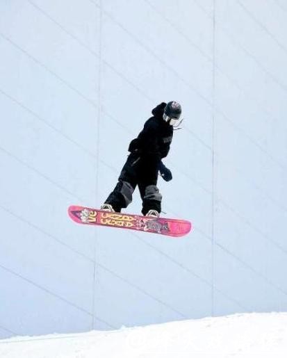 17岁小将李俊辛半月豪取4金：让冰雪离四川近一点